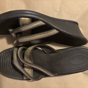 340F Skechers Dark Brown Sandals